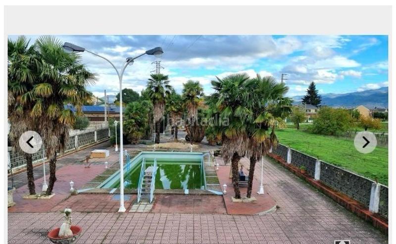 Foto 9cf6a944-2ed9-42fb-aa99-5e4a29a2e5dd. Chalet in constitucion 34 in Carracedelo