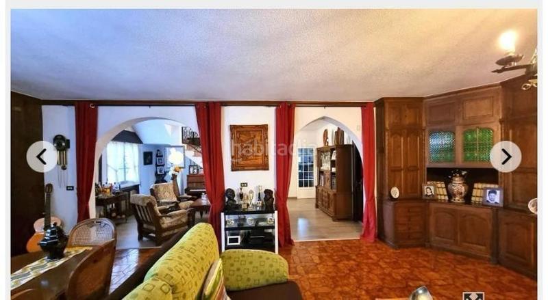 Foto c21e5f00-ee2f-4cb2-86c1-3eaf838290c7. Chalet in constitucion 34 in Carracedelo