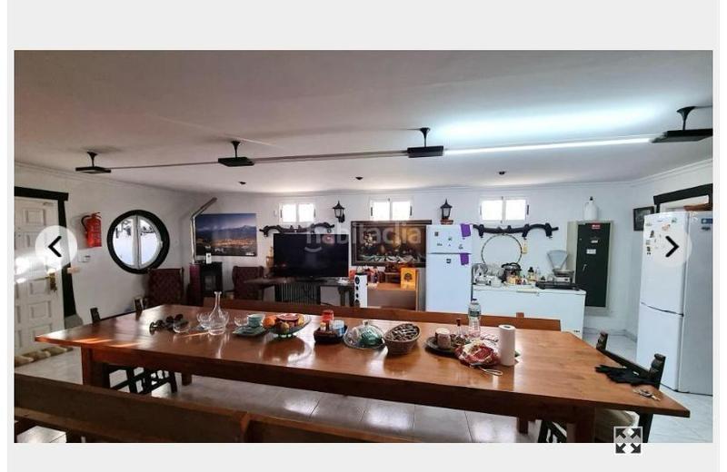 Foto e51a03f5-8907-4604-99f4-824c22f2a126. Chalet in constitucion 34 in Carracedelo