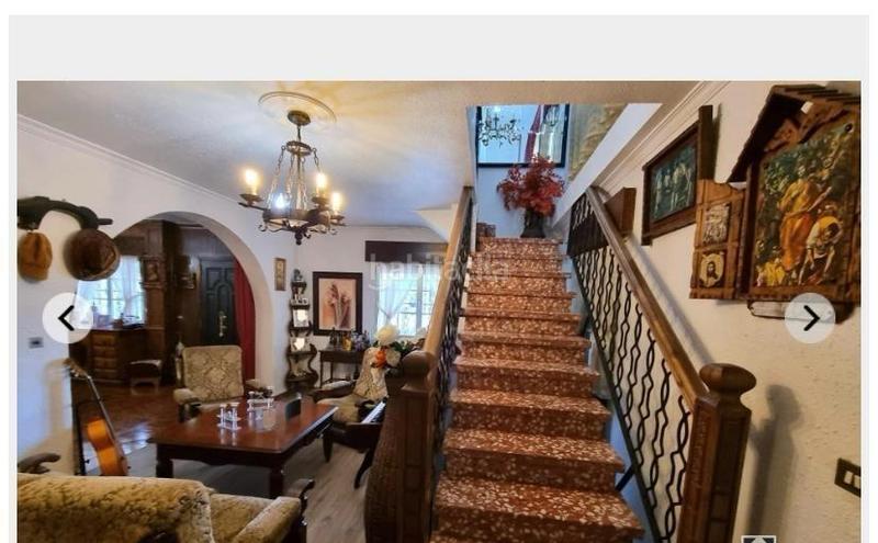 Foto fc772c96-092b-4d69-b6d4-1c88a9ad7997. Chalet in constitucion 34 in Carracedelo