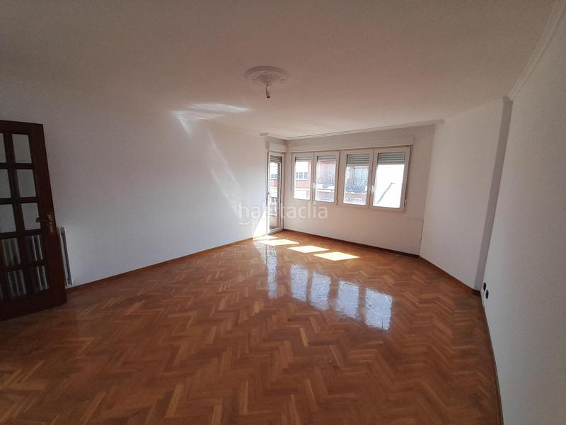 Foto 319afe31-ead8-416a-96e3-9835d5719427. Pis amb calefacció a Centro Ponferrada