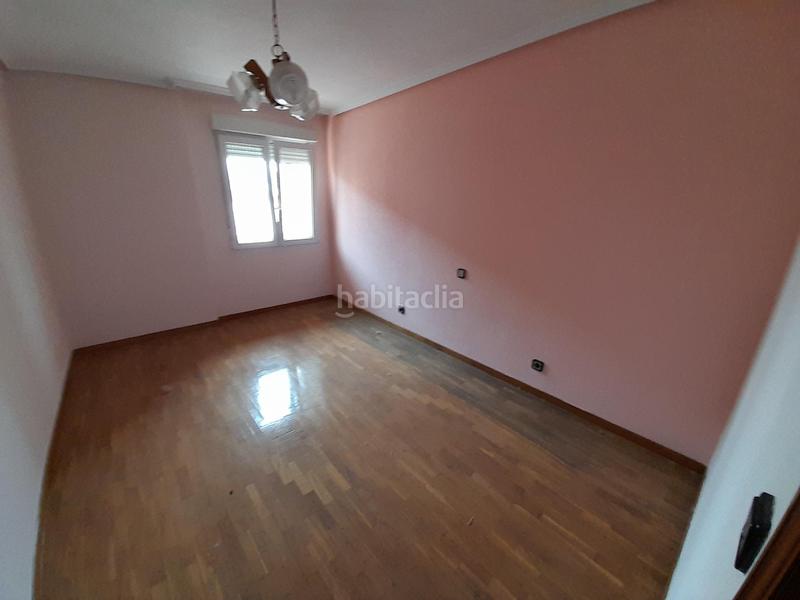 Foto 3f82e613-05a8-4bab-8b15-1a99e0dc1e33. Pis amb calefacció a Centro Ponferrada