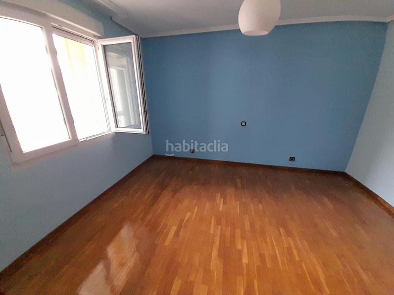 Foto 851bdc48-fb66-4b9f-b0cf-2eddefd7012f. Pis amb calefacció a Centro Ponferrada