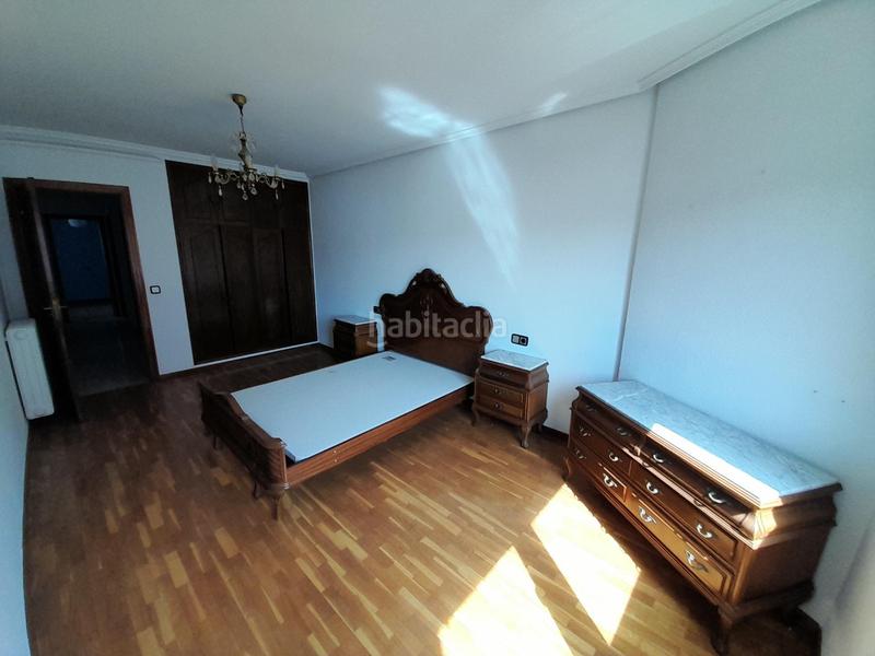 Foto ef5c083d-5c14-4c2f-a000-051e093f6a41. Pis amb calefacció a Centro Ponferrada