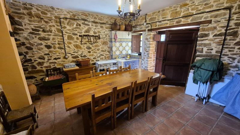 Foto f8e0c25d-44e2-43d1-9cfb-4ad98790cfca. Chalet in Área Rural Sur Ponferrada
