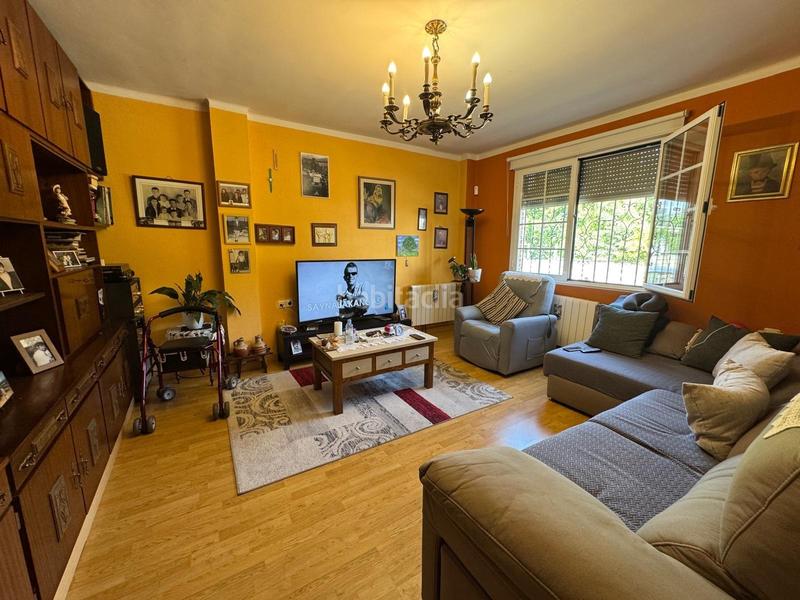 Foto 1e0f1d03-35d1-47d3-acd0-e224988ebf71. Chalet mit parking in Cuatro Vientos Ponferrada