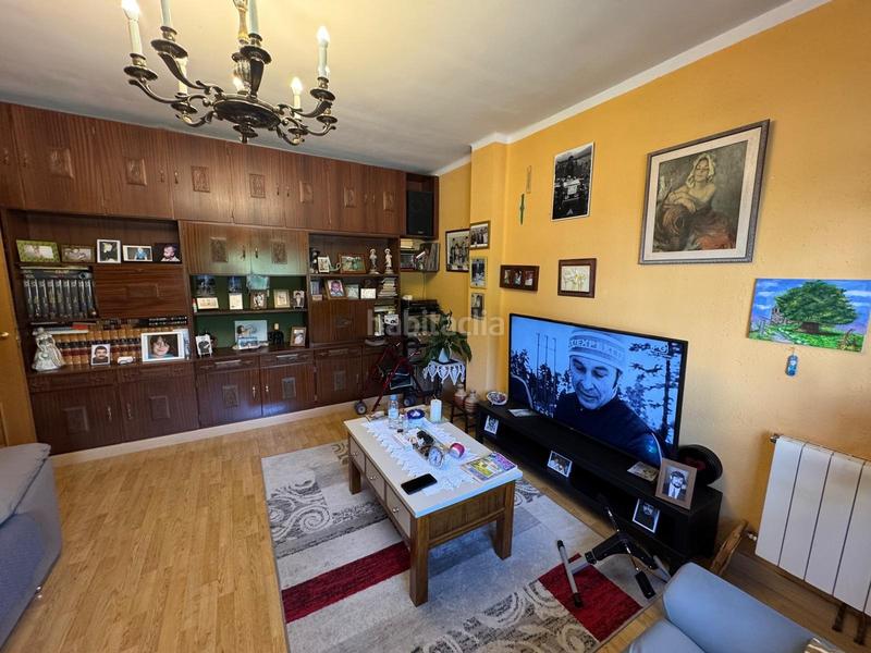 Foto 7d1191b9-6191-40ee-b72c-02405a602fd0. Chalet mit parking in Cuatro Vientos Ponferrada