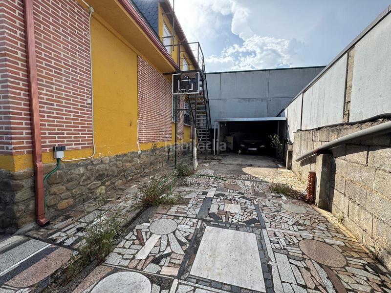 Foto b1148170-fe4e-46ae-9b57-97af32aaa3fd. Chalet mit parking in Cuatro Vientos Ponferrada