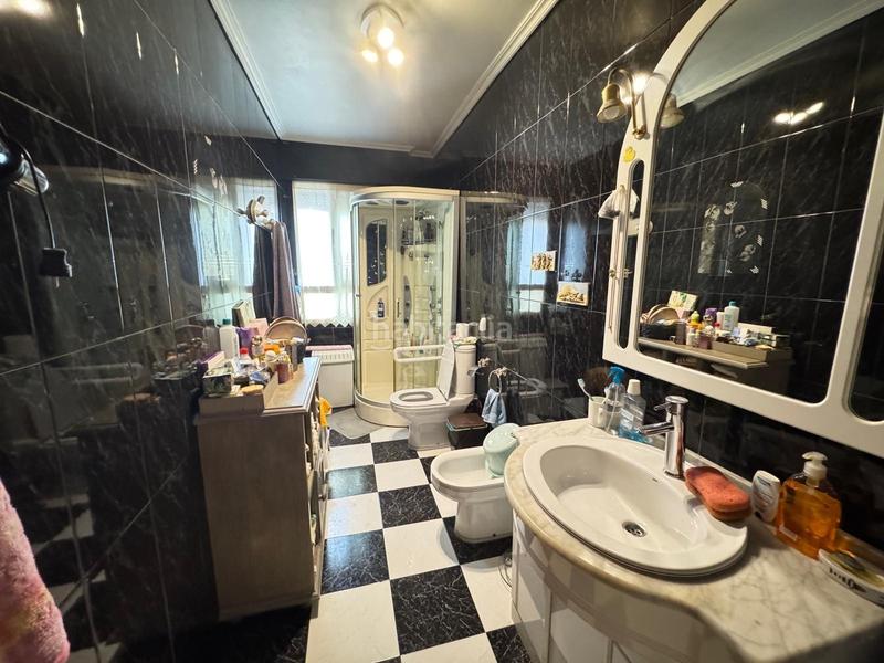 Foto cbd1b558-6ff3-4468-b72b-0575af41ca2f. Chalet mit parking in Cuatro Vientos Ponferrada