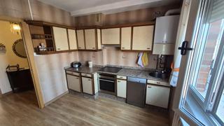 Pis  Caribe. Se vende piso reformado en calle caribe de ponferrada