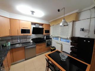 Miete Etagenwohnung in Centro. Piso en alquiler en el centro de ponferrada con parking