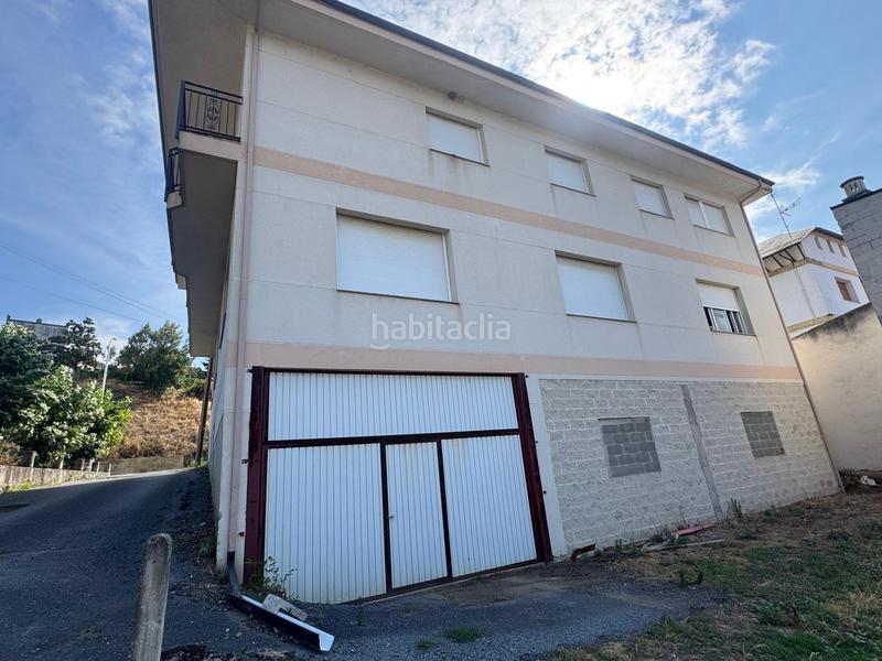 Foto ba0cf82b-22cf-466d-a00a-52b5a5a08c60. Chalet in guindaledo urba 1 in Villafranca del Bierzo