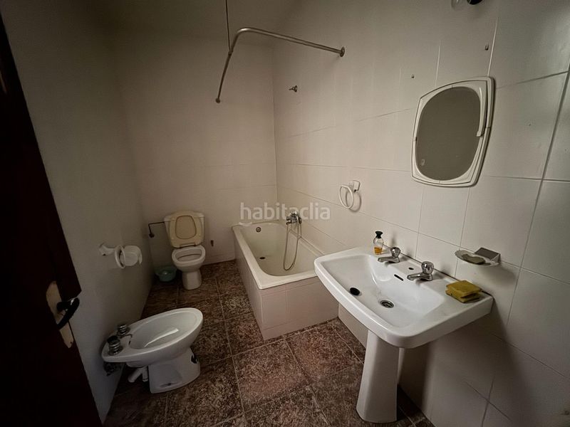 Foto a8ac0fd2-3278-46c3-a298-014b1e420952. Etagenwohnung in calle de rosalía de castro 90 in Nogais (As)