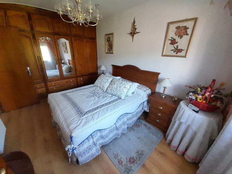 Foto ac2e8286-075a-4f6a-917b-d6e8adde204c. Casa amb calefacció a Folgoso de la Ribera