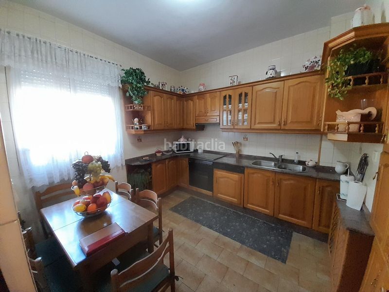 Foto 9740717e-8bd9-41af-83db-776532bdd191. Casa a Folgoso de la Ribera