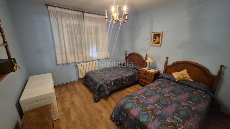 Foto ac16561d-6fa1-4fef-b1e6-2a7a0b1e3fd7. Xalet amb aparcament a Fabero