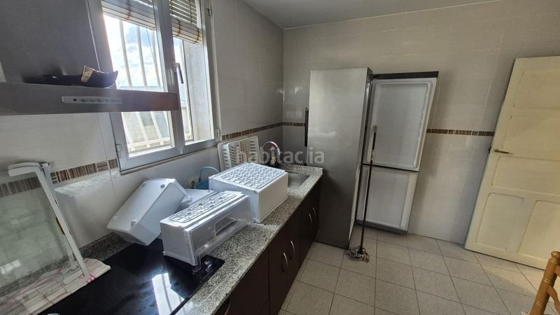 Foto b8f5ba8d-8267-4978-8c19-4869267789df. Xalet amb aparcament a Fabero
