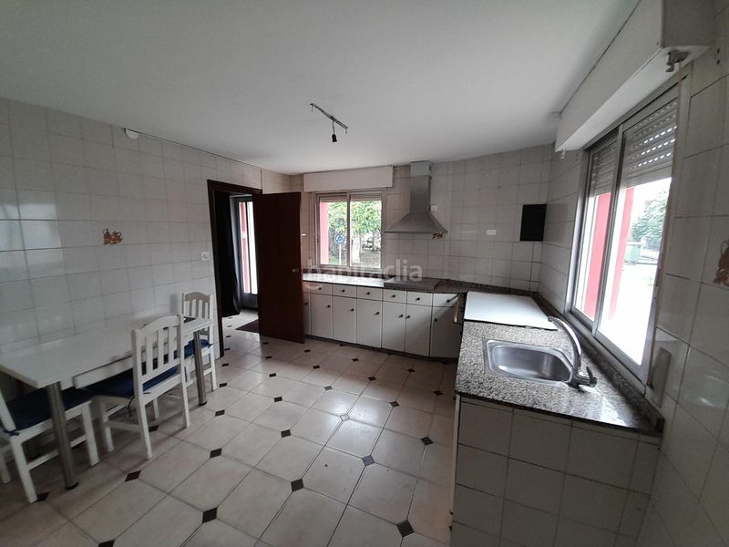 Foto e17092aa-f427-4c8b-ab71-7a3883025579. Casa amb calefacció terrassa a Camponaraya