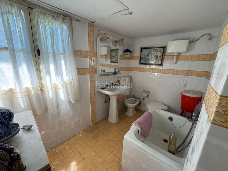 Foto ca1bbecd-28e2-4f92-8056-678299bfb458. Masia amb aparcament a Congosto