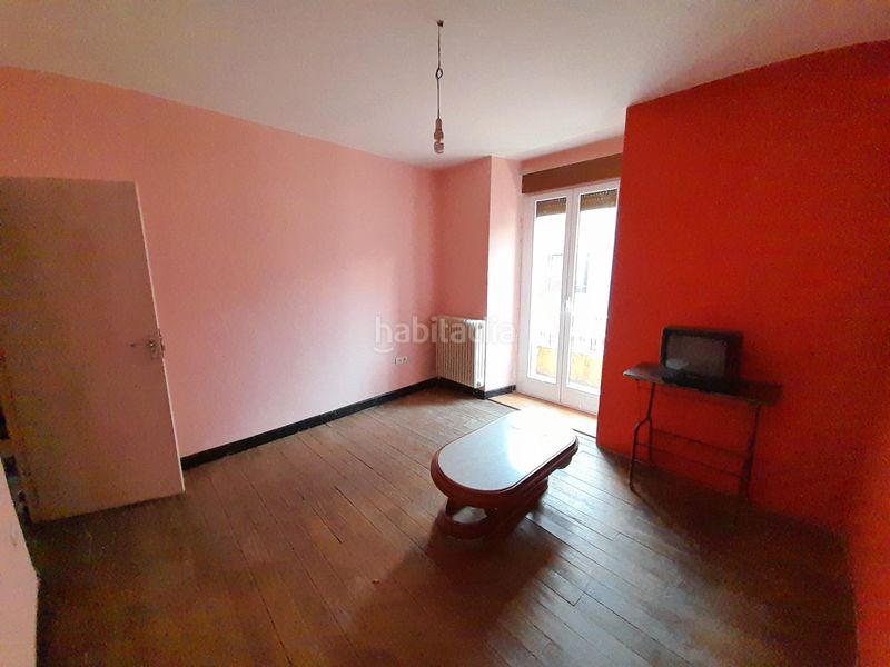 Foto c78b58b7-a536-4fa3-a701-f9e0edfb405b. Casa amb calefacció terrassa a Cacabelos