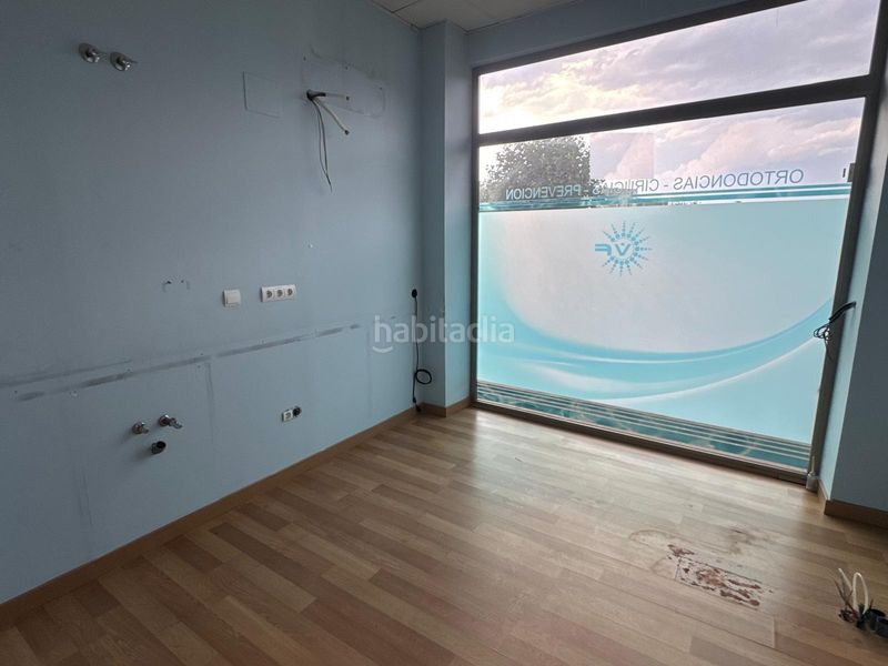 Foto a0fe6b5f-926d-4d28-84cb-b5f3293c52e7. Edifici a de galicia 11 a Cuatro Vientos Ponferrada