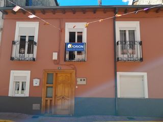 House in Bembibre. Casa reformada en bembibre, zona san román  oportunidad única po
