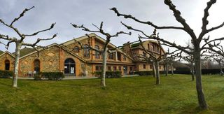 House  Carretera a villagallegos. Complejo hotelero en venta en valdevimbre