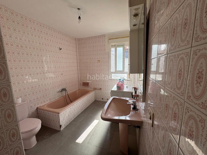 Foto 4465610d-4721-4560-b080-26bafc8d03e2. Appartamento in general vives 26 in Zona Alta Ponferrada