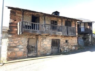 Haus in Calle carucedo 10. Casa de piedra a 15 minutos de las medulas