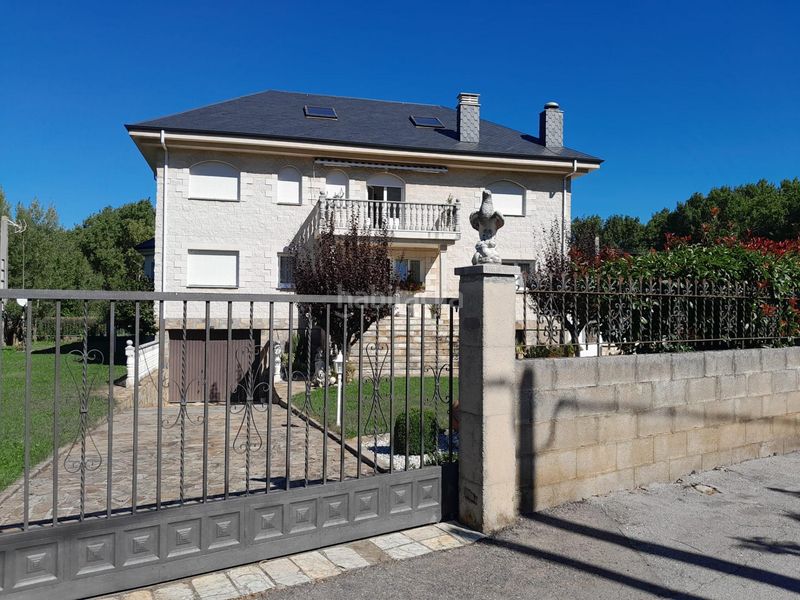 Foto 031a794b-0bba-4922-b116-b5c27d996222. Chalet avec chauffage parking dans Torre del Bierzo