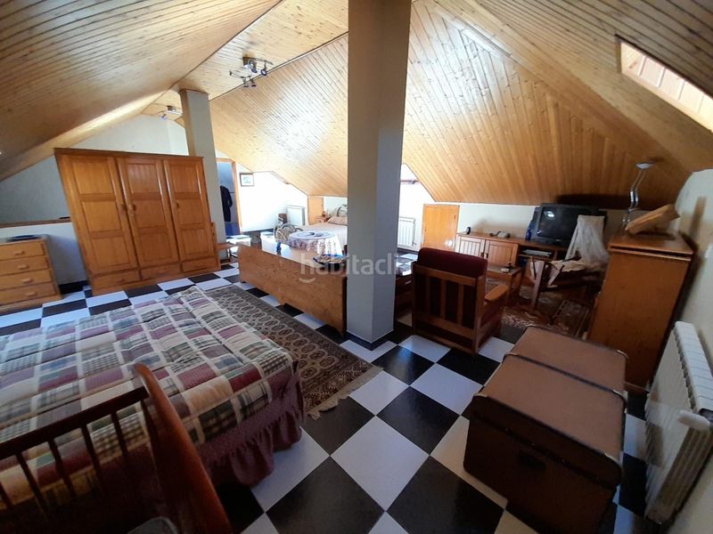 Foto 6590c7bd-b251-4c2c-88ed-eae271d21317. Chalet avec chauffage parking dans Torre del Bierzo