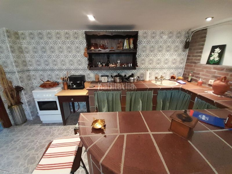 Foto 8ca4e0c6-9e6d-426d-86a3-3d3b4a91f4a7. Chalet avec chauffage parking dans Torre del Bierzo