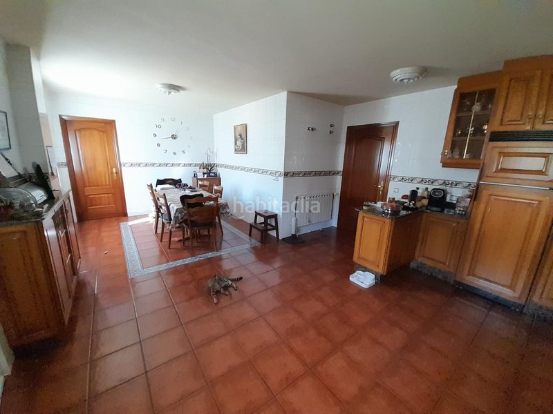 Foto dae0fb22-b455-4e22-89e8-d3bf9d7e5775. Chalet avec chauffage parking dans Torre del Bierzo