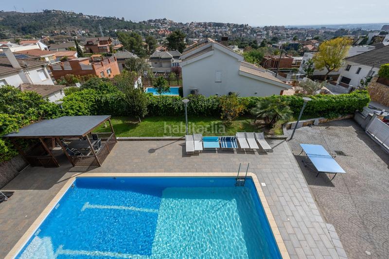 Foto 8995c940-ed39-4940-b507-ad389bbccb22. Chalet casa o chalet independiente en venta en calle de les alzines en Sant Just Desvern