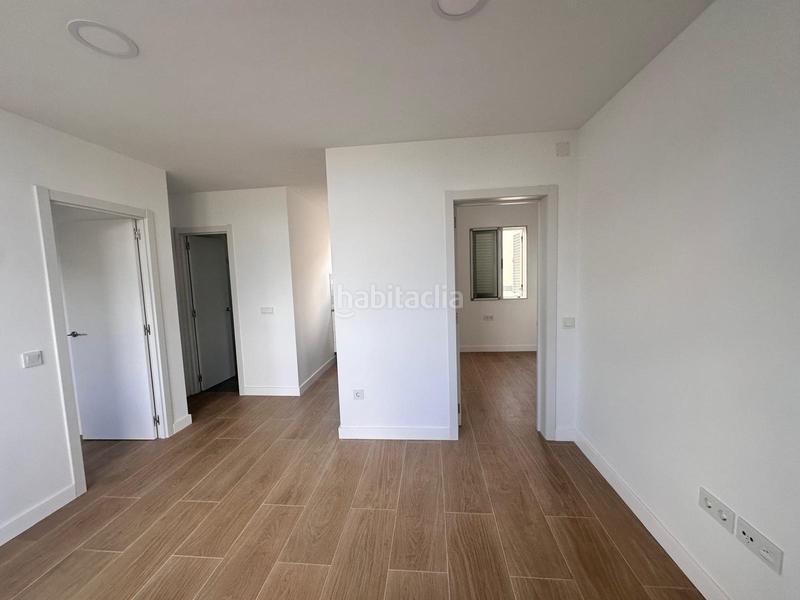 Foto daaca6b5-ad71-47da-bea1-62d5e25f5e2c. Piso  en schamann en Escaleritas Palmas de Gran Canaria (Las)