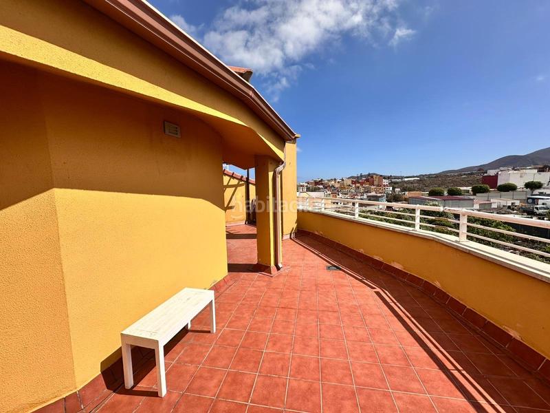 Foto 2d5ae57d-9943-476b-aadd-a2cdc49ee113. Attique avec parking dans San Gregorio Telde