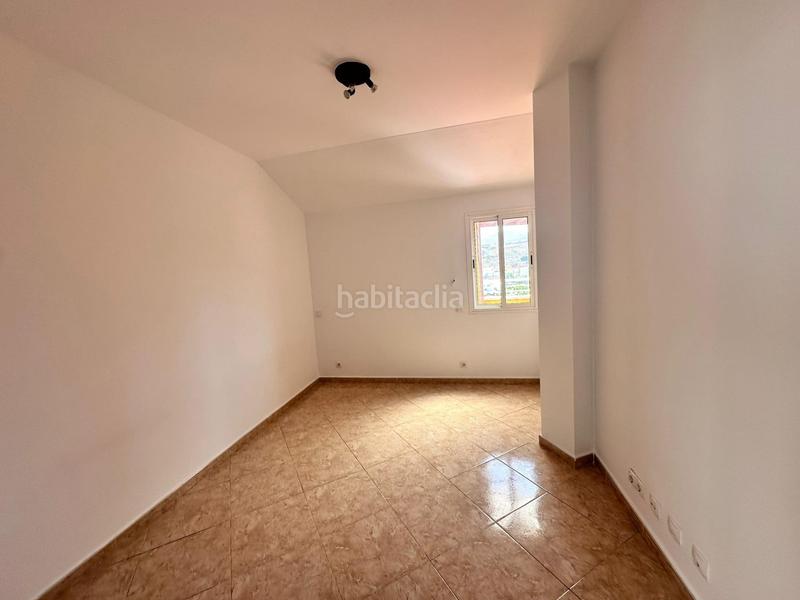 Foto 9a6137ae-d758-4058-8828-60fcd875c86b. Attique avec parking dans San Gregorio Telde