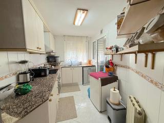 Pis a Can Fatj-Sant Jordi Park-Plana del Castell. Piso 3 hab, 2 baos, parking, sol todo da. ao 1.997.
