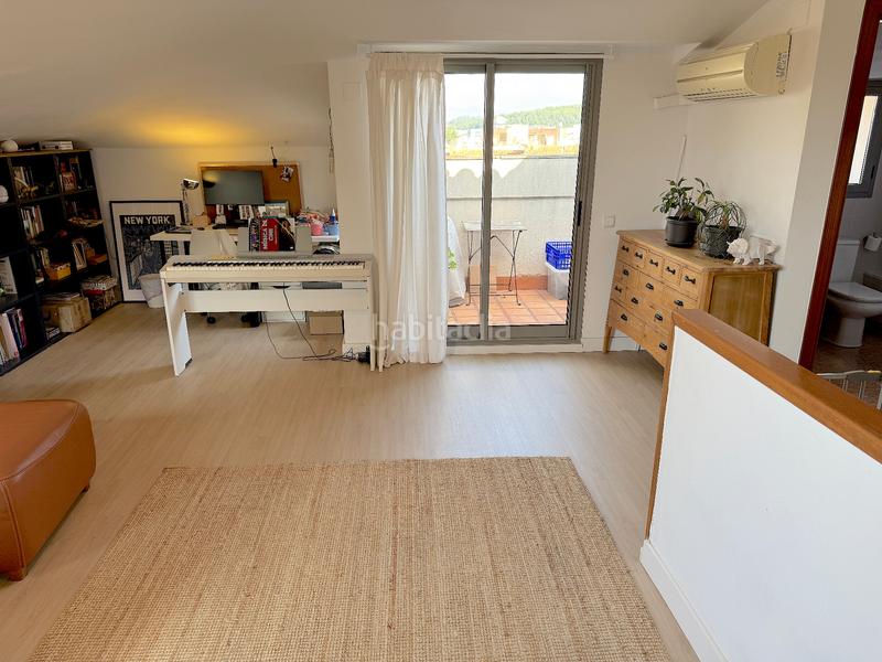 Foto 4fbf39f0-579f-4ec0-b895-a4f5c6baa04d. Duplex avec chauffage parking dans Can Roses Rubí
