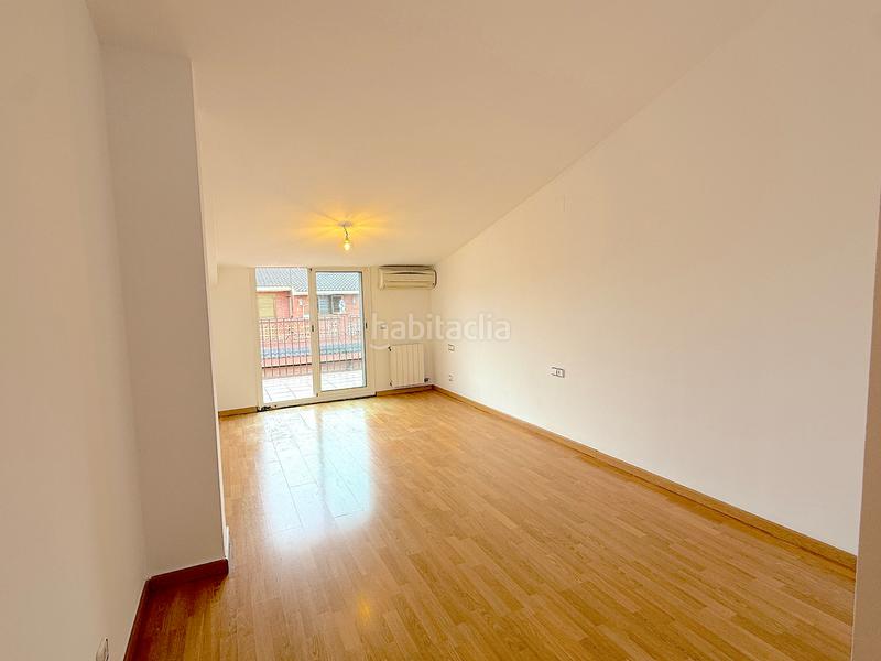 Foto 46d91c85-cf5d-4ac2-88b9-bcdcdbe84d1d. Dúplex amb calefacció aparcament a Ca n´Oriol Rubí