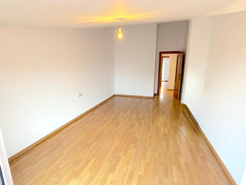 Foto 9bdec582-70e6-44c7-993c-5bd45b3dfaa6. Dúplex amb calefacció aparcament a Ca n´Oriol Rubí