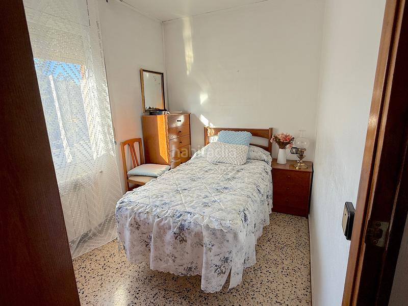 Foto 0c75db9b-43a4-4ea1-bd62-1c05ea954b7d. Piso  céntrico de 3 hab, ascensor, para entrar a vivir. en Rubí