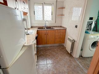 Appartement à Mercat. Piso céntrico de 3 hab, ascensor, para entrar a vivir.