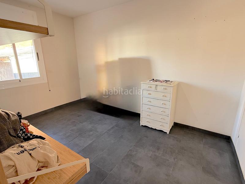 Foto 119a6c62-493c-4d14-9ebb-1bfbfce15925. Casa aparellada amb calefacció aparcament a Progrés Rubí