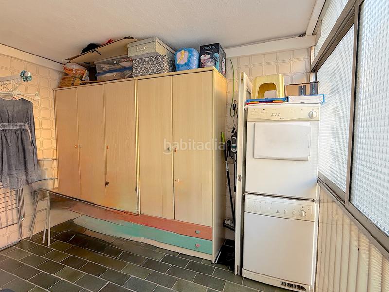 Foto 30cfa5ee-f54b-4e1b-b941-99553455a30c. Casa aparellada amb calefacció aparcament a Progrés Rubí