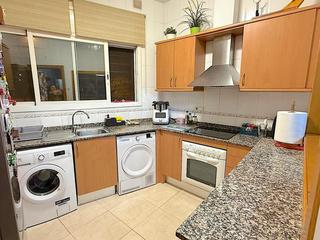 Pis a Centre. Piso 3 hab, parking y trastero. año 2.001.