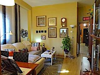 Pis a Centre. Piso 3 hab, parking y trastero. ao 2.001.