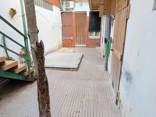 Casa pareada en Centre. Casa en el centro para dos familias