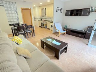 Local Comercial a Zona Nord. Inmueble escriturado como vivienda actualmente sin cédula de hab
