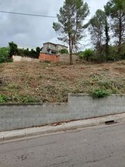 Terreny residencial a Castellnou-Can Mir-Can Solà. Parcela de 815m en can solà urbanización